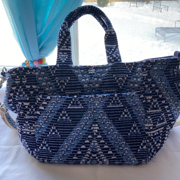 America & Beyond Colorful Embroidered Shoulder Bag - Picture 2 of 10